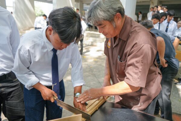 ครูช่าง (16)