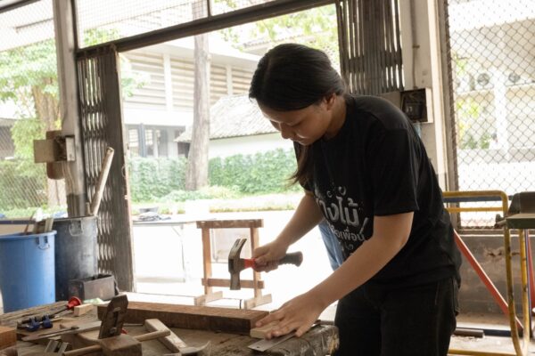 ช่างไม้ (13) ช่างไม้ (13)