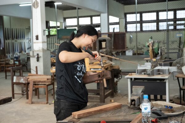 ช่างไม้ (6) ช่างไม้ (6)