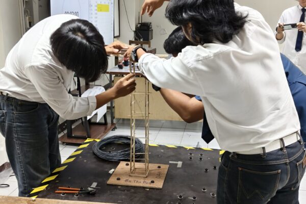 แผ่นดินไหว (10) filter: 0; fileterIntensity: 0.000000; filterMask: 0; captureOrientation: 90;
niceRunStatus: 2; hdrForward: 0; shaking: 0.013958; highlight: 1; algolist: 0;
multi-frame: 1;
brp_mask: 0;
brp_del_th: 0.0000,0.0000;
brp_del_sen: 0.0000,0.0000;
delta:1;
bokeh:1;
ispap:1;
papproctime: 2026:02:22 10:08:58;
module: photo;hw-remosaic: false;touch: (-1.0, -1.0);sceneMode: 13107200;cct_value: 0;AI_Scene: (0, 0);aec_lux: 271.0;aec_lux_index: 0;albedo: ;confidence: ;motionLevel: -1;weatherinfo: weather:ท้องฟ้าแจ่มใสเป็นส่วนใหญ่, icon:0, weatherInfo:100;temperature: 35;zeissColor: bright;