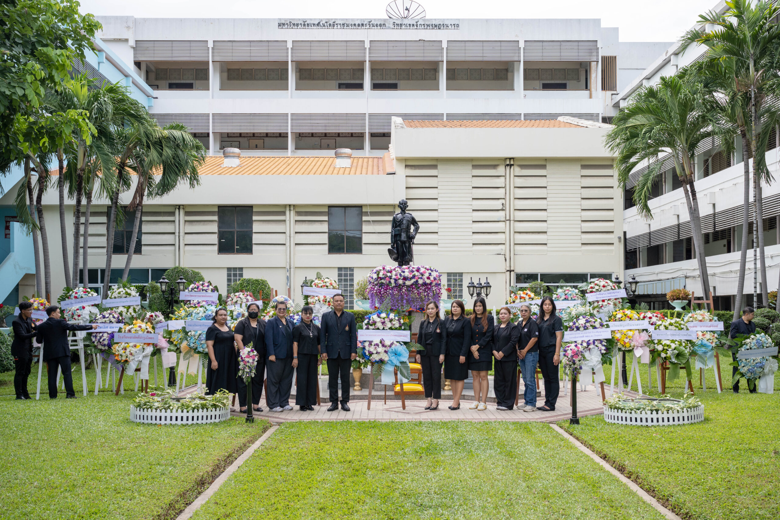 คณะวิศวกรรมศาสตร์และสถาปัตยกรรมศาสตร์ ร่วมพิธีบวงสรวงและวางพวงมาลา  น้อมรำลึกวันคล้ายวันทิวงคต “กรมหลวงพิษณุโลกประชานาถ”