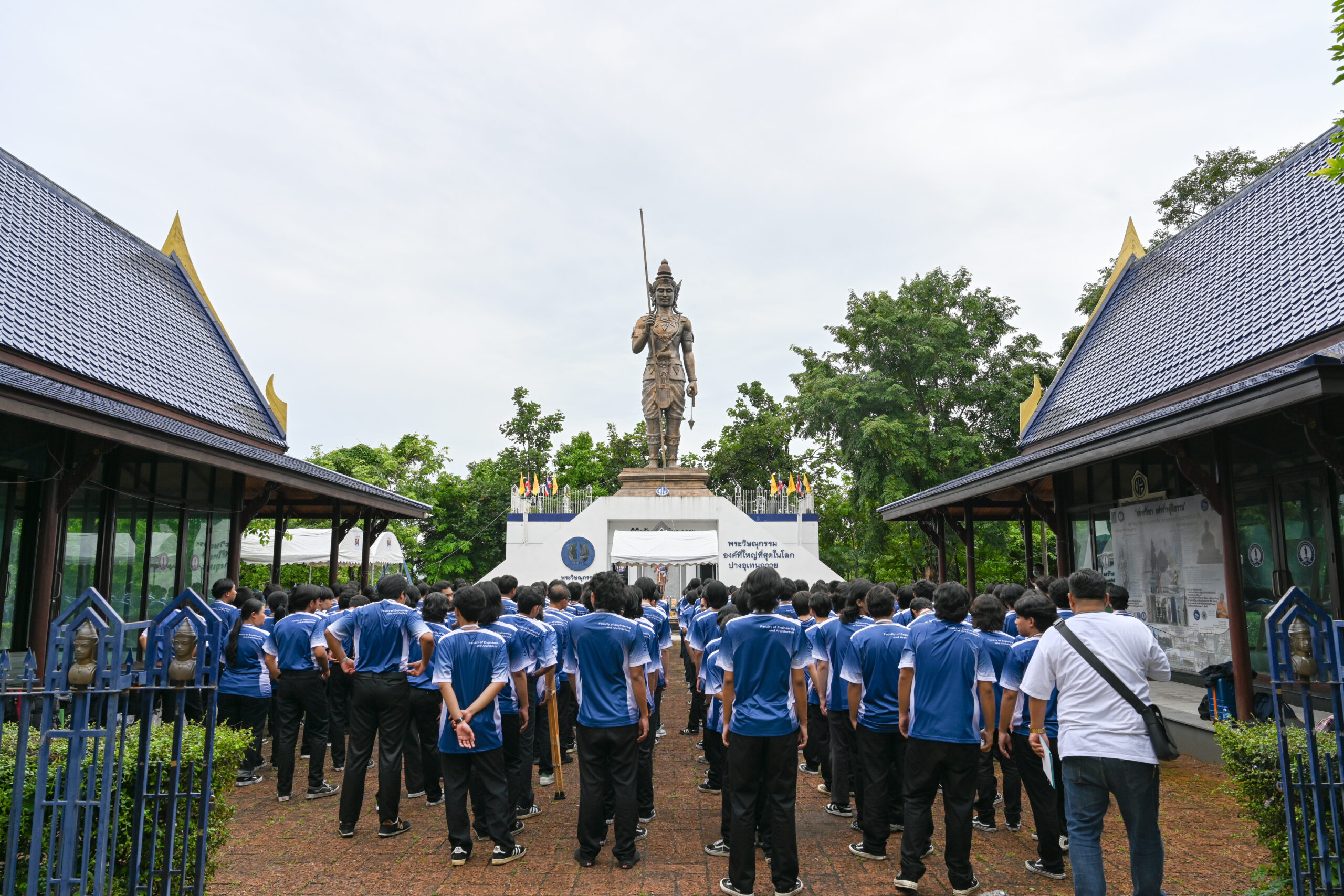 คณะวิศวกรรมศาสตร์และสถาปัตยกรรมศาสตร์ปลูกฝังจิตอาสาผ่านกิจกรรมพัฒนาวัดและอนุรักษ์สิ่งแวดล้อม