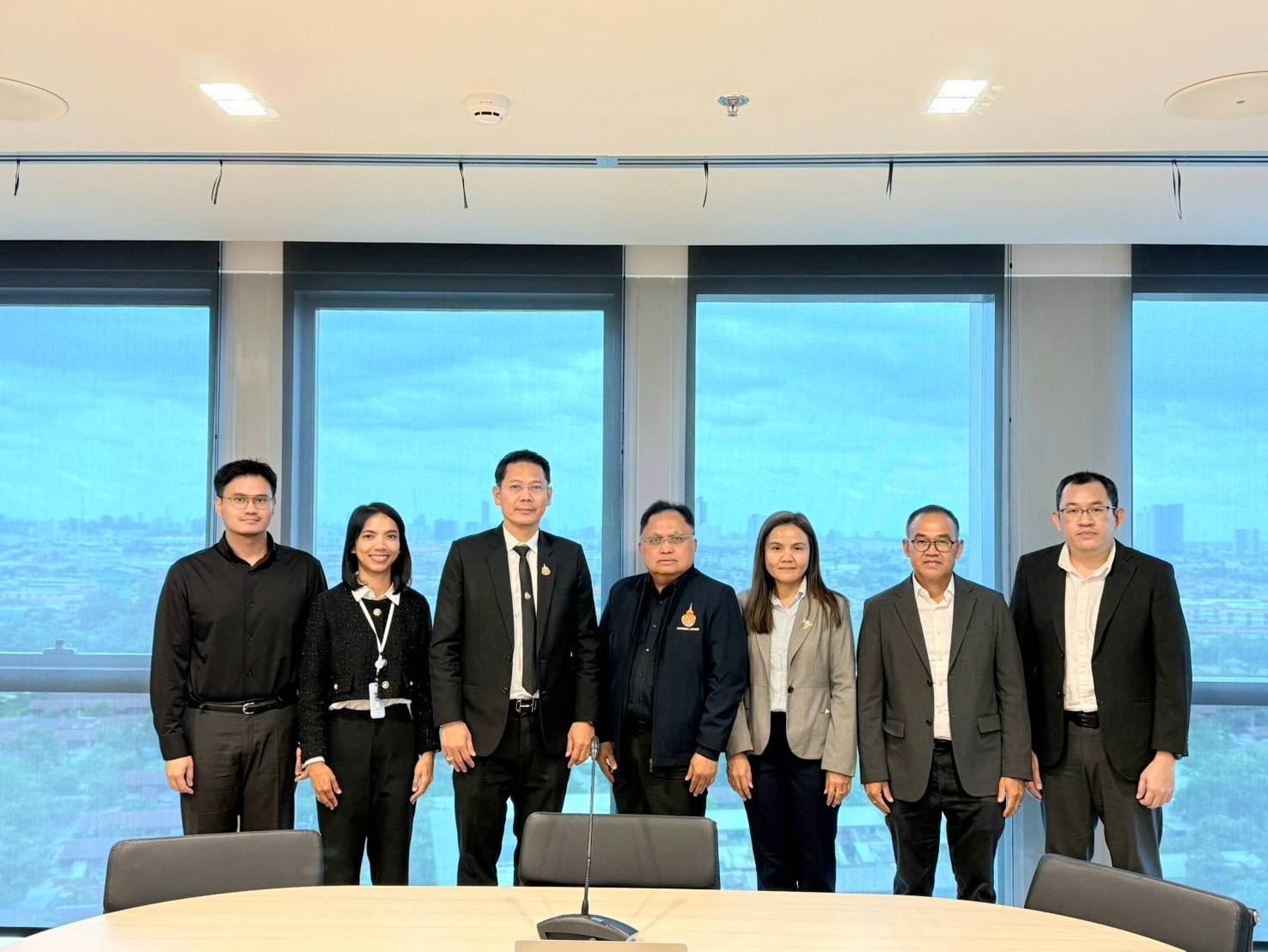 คณะวิศวกรรมศาสตร์และสถาปัตยกรรมศาสตร์ หารือ สทนช. ร่วมพัฒนาหลักสูตรปริญญาเอกวิศวกรรมโยธา ตอบโจทย์วิชาชีพและตลาดแรงงาน