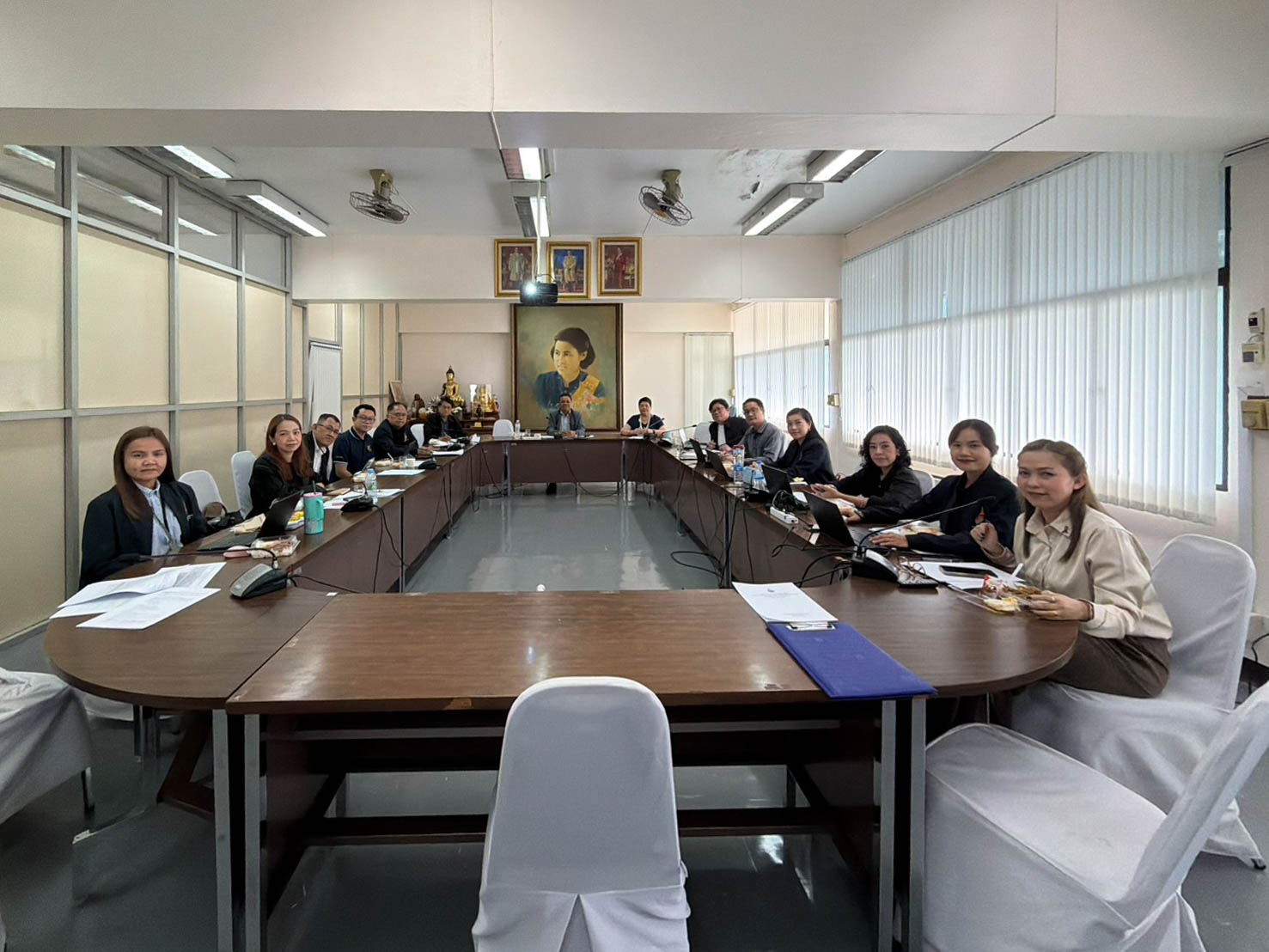 คณะวิศวกรรมศาสตร์และสถาปัตยกรรมศาสตร์ ดำเนินการประเมินผลการปฏิบัติราชการสำหรับข้าราชการพลเรือนในสถาบันอุดมศึกษาและพนักงานในสถาบันอุดมศึกษา