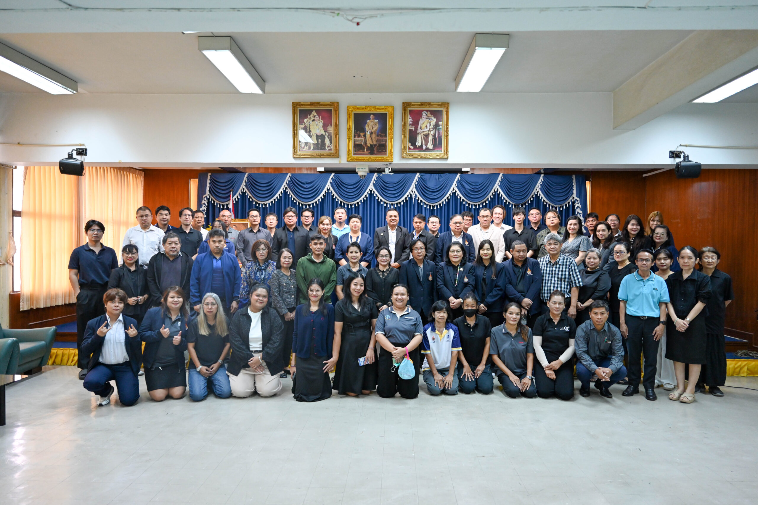 คณะวิศวกรรมศาสตร์และสถาปัตยกรรมศาสตร์  ประชุมอาจารย์ที่ปรึกษาในการวางแนวทางการดูแลนักศึกษา